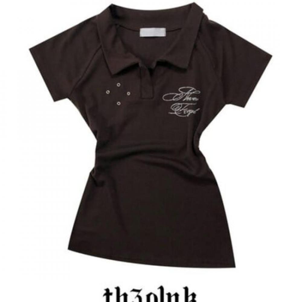 The Pink Slim FiT LeTTering PrinTing EyeleT Collar ShorT Sleeve T shirT
