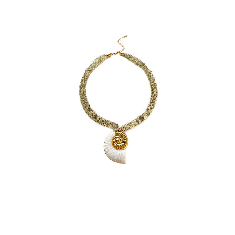 Stainless Steel Exaggerated White Resin Conch Leaf Sun Pendant Necklace For Women Trendy Knitted Mesh Belt Chain