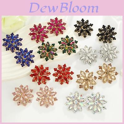 Pendientes Exagerados de Aleación con Diseño de Flor y Pasadores Dorados para Mujer
