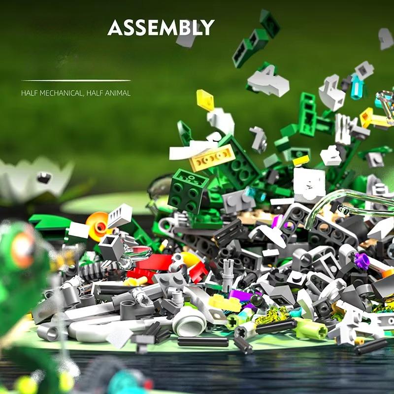 Amphibious model mechanical frog, animal building blocks, plug-in toys suitable for adult assembly (non-electric version)