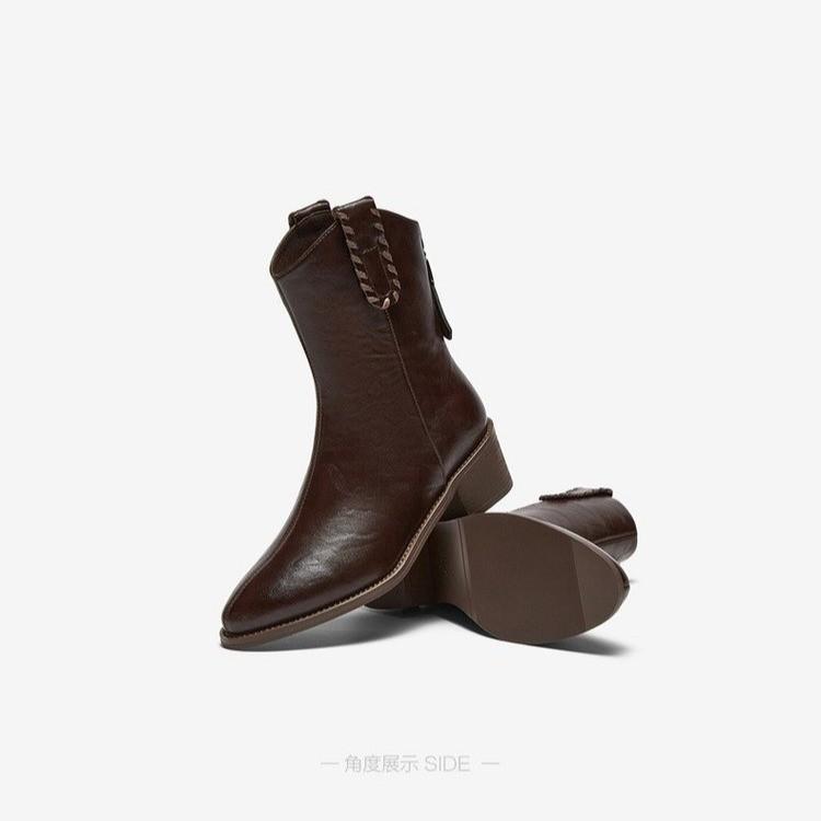 New Western Short Boots for Women In Autumn and Winter 2025 New Temperament French Retro Pointed Knight Martin Boots for Women