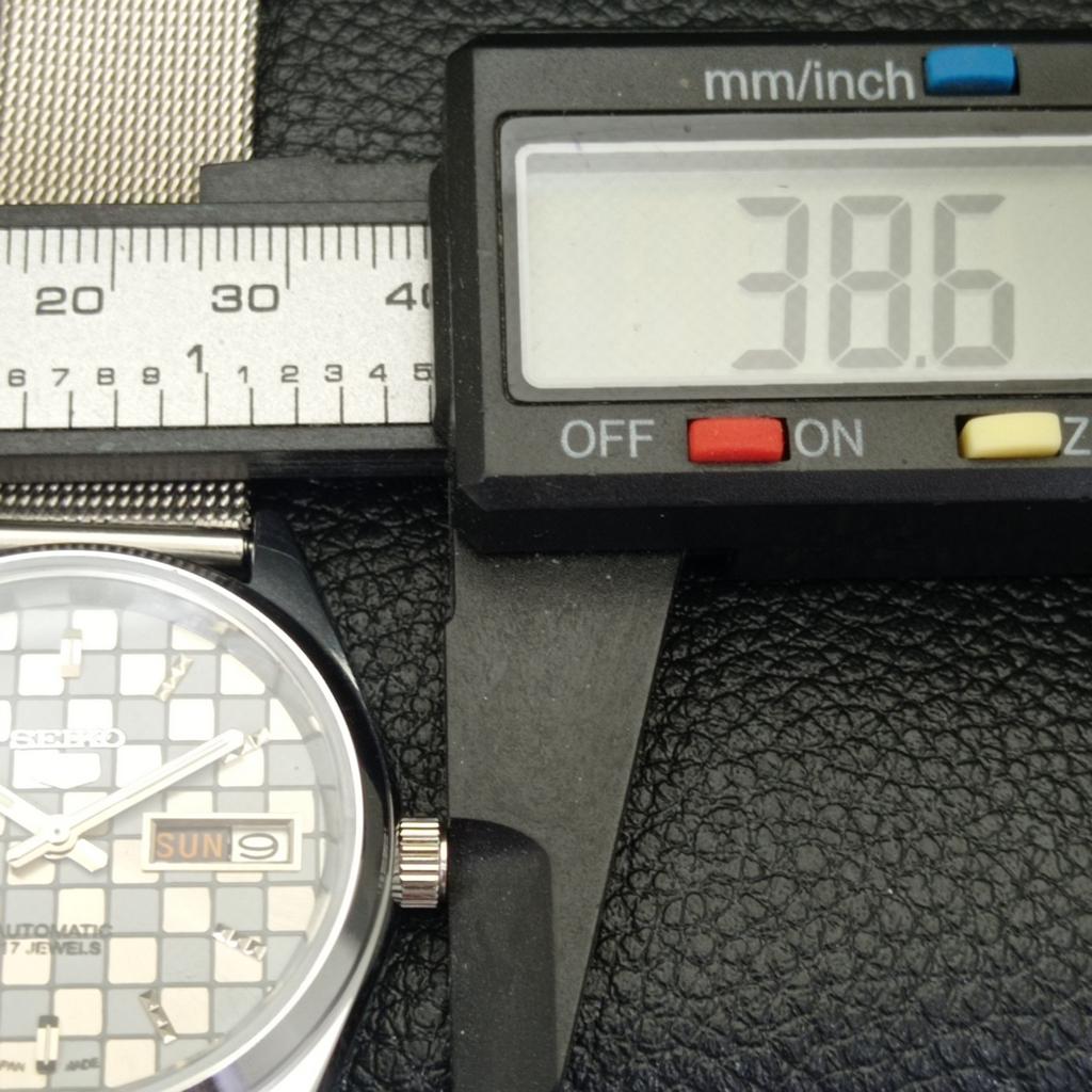 REFURBISHED SEIKO 5 AUTOMATIC MENS WATCH JAPAN MADE GREY DIAL CUSTOM a440068-2 QV90-a440068