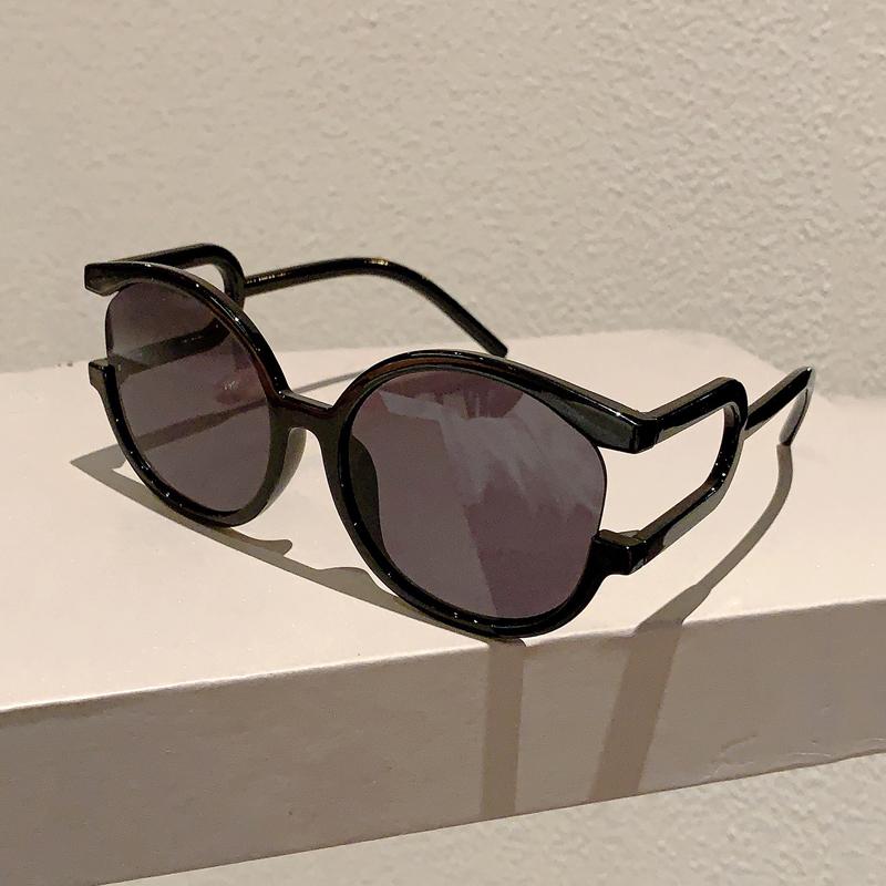 Y2K Fashion Design Shades Oversize Round Decoration Women Sunglasses Outdoor Brand Travelling Hiking Sun Glasses