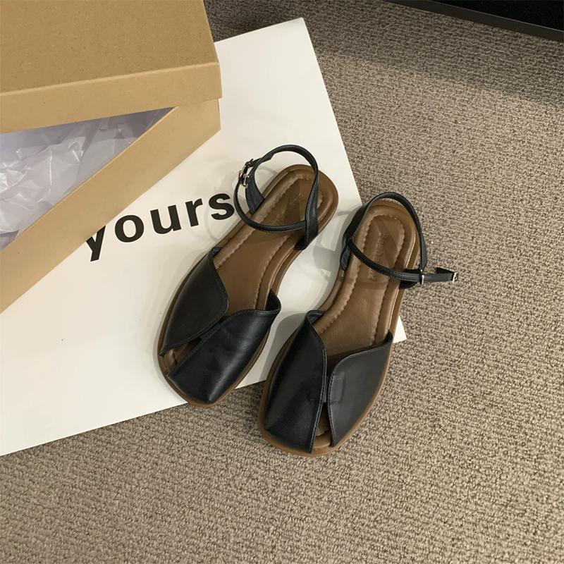 Baotou sandals women's 2025 new summer Korean version Mori retro fairy style casual soft flat Roman shoes