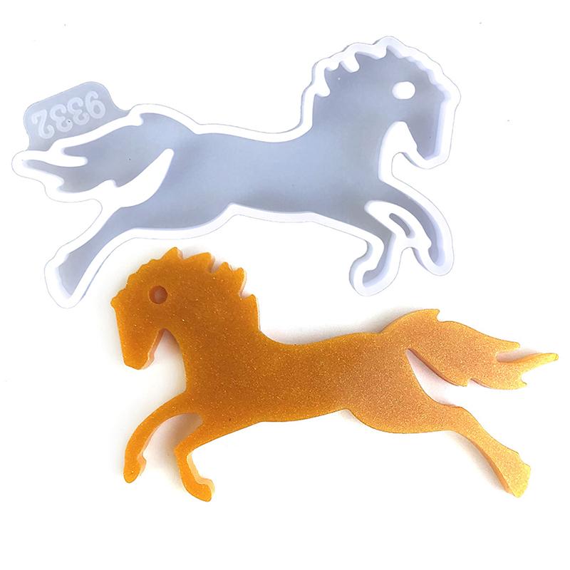 1 Piece Safe And Non Toxic Keyring Moluld Lovely Horse Mold Easy To Clean Keychain Silicone Casting Mould For Diy Lovers