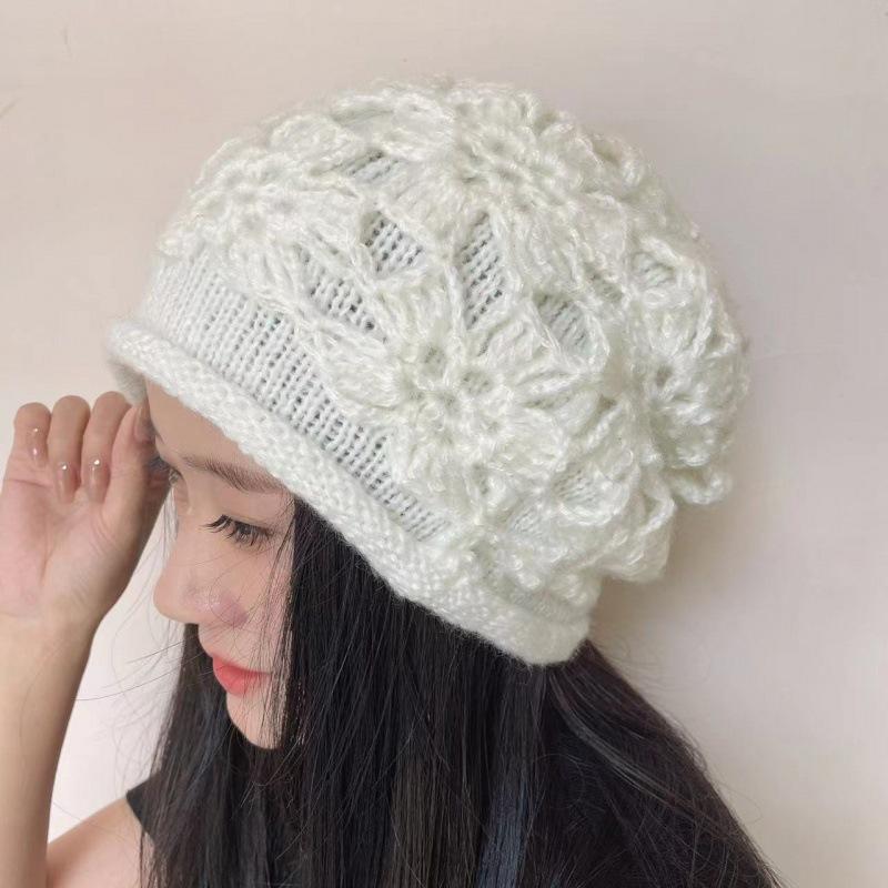 Handmade crochet hat women's autumn and winter versatile warm soft flower pullover hat double-layer knitted wool hat head hat