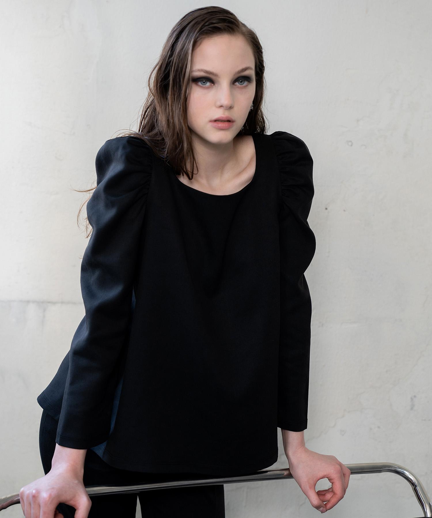 Retour Deux Vingt Quatre Talia Gathered-Shoulder Blouse (Black) M
