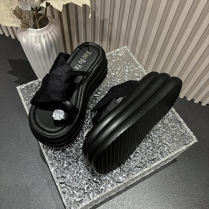 

Женские шикарные толстые тапочки, летние женские пляжные шлепанцы, босоножки на танкетке, женские кожаные туфли на высокой платформе 7 см 34 чёрный