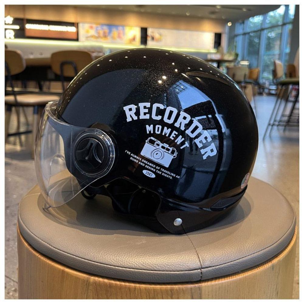 

Применимо к сертификации шлемов для электромобилей, мотоциклетные мужские и женские защитные шлемы, полушлемы, парные, для личности, черно-белые Black Helmet/(Camera)