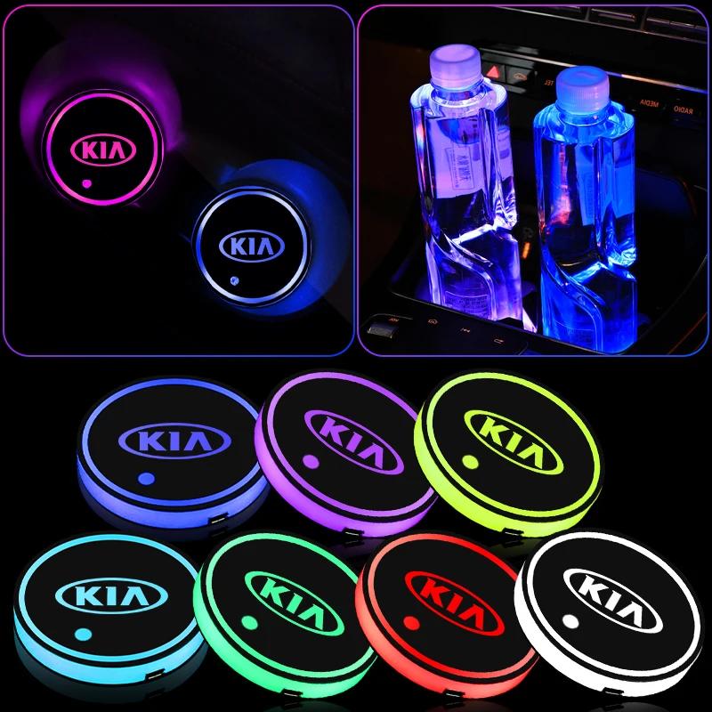 1/2 Stück LED leuchtender Auto-Getränkeuntersetzer 7 farbige USB-Ladeleuchte für KIA Rio Soul Seltos Forte Sorento Stinger Sportage