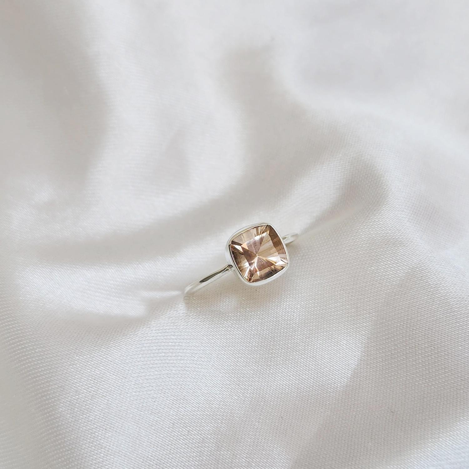 

Peach Morganite Quartz 925 Sterling Silver Minimalist Ring Jewelry, Statement Gift Ring Jewelry 5 срібний