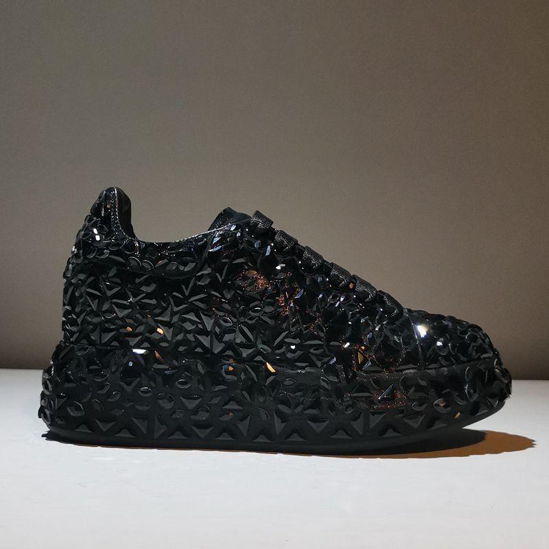 

Модная зимняя новая повседневная спортивная обувь женская модная круглая толстая подошва со шнуровкой спереди яркая поверхность удобные одинарные туфли 40 чёрный