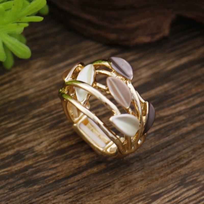 New Enamel Color Hollow Geometric Petal Elastic Ring Women's Simple High-end Flower Versatile Ring