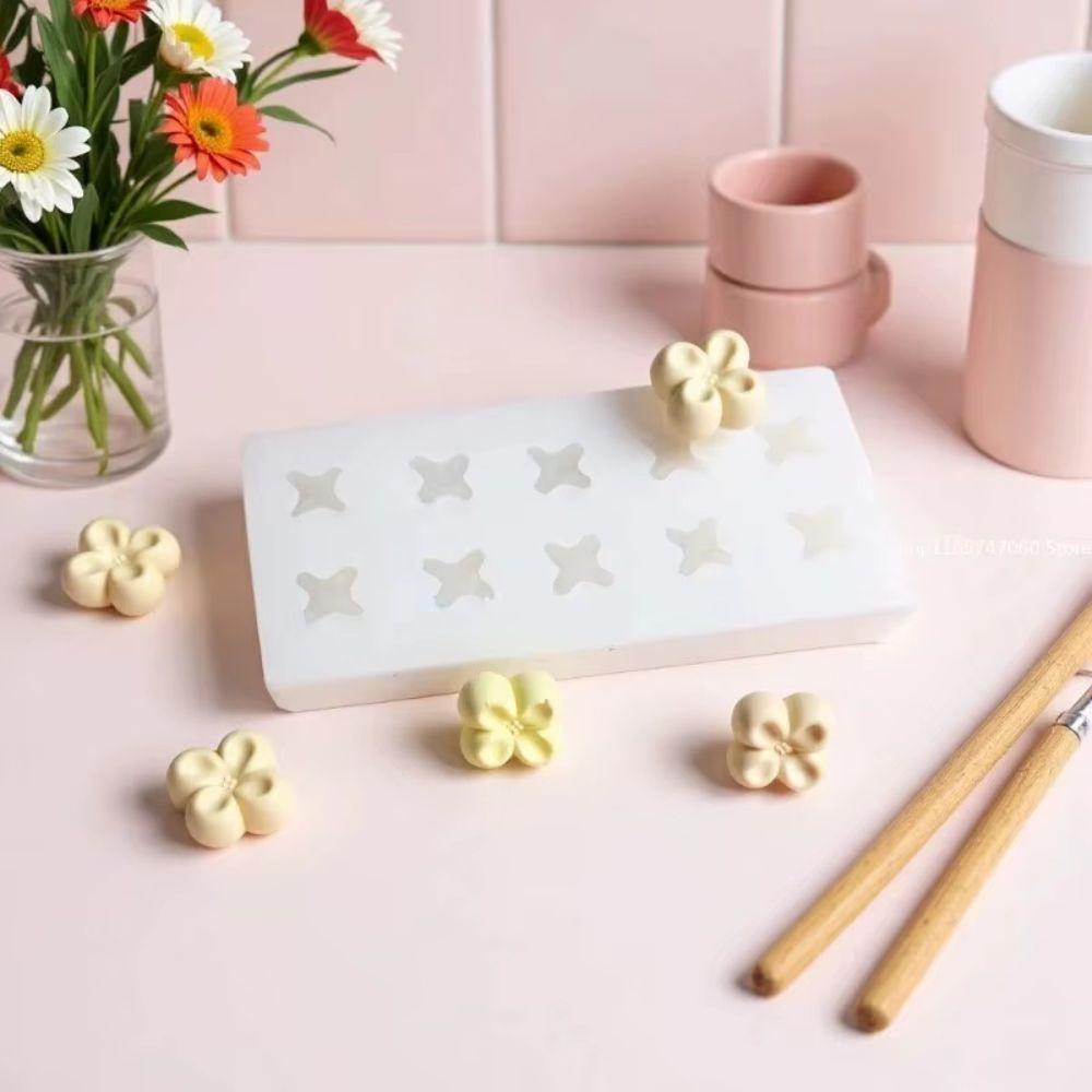 Mini Flower 3D Flower Candle Mold 3D Simulation Flowers Soap Mold Handmade
