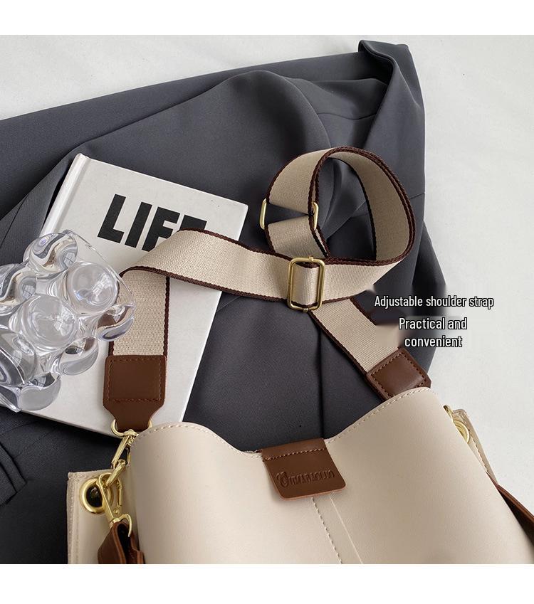 Women's 2025 Retro Large Capacity Bucket Bag - Wide Strap Crossbody, Single Shoulder, Tote Handbag