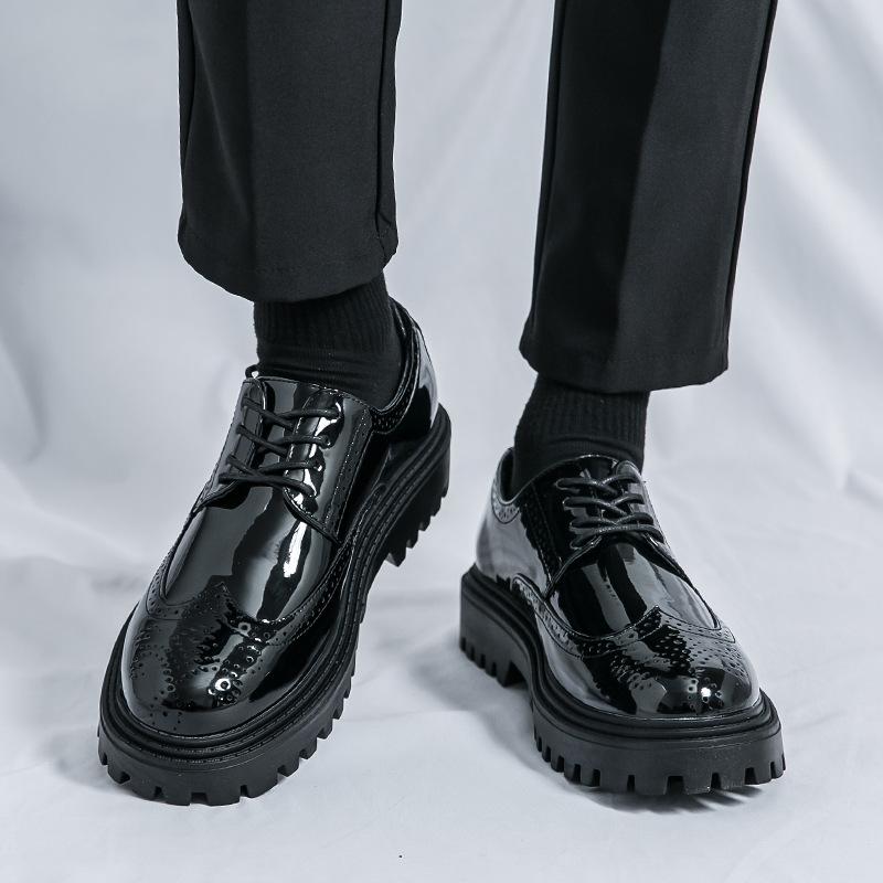 Carved business casual lace-up patent leather dress small leather shoes platform British Brock round head shoes