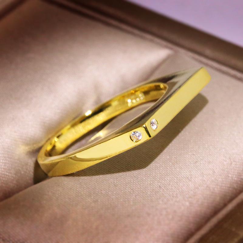 Prosty Geometryczny Kształt Kwadratowy Pierścionek Złoty Różowe Złoto Trzy Kolory Kwadratowy Pierścionek Impreza Impreza Bar Pierścionek Unisex Uniwersalny Luksus