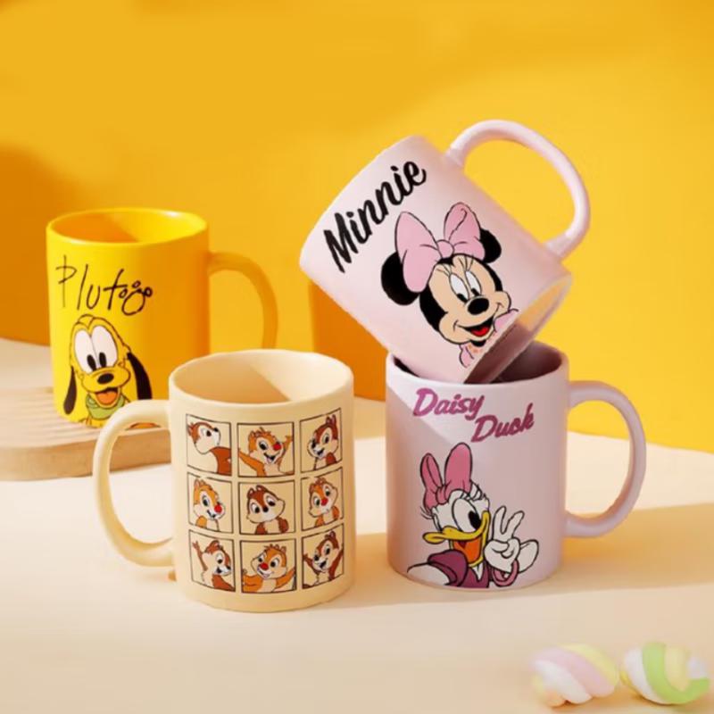 Pluto Kreslený Keramický Hrneček Dárková Krabička Sada