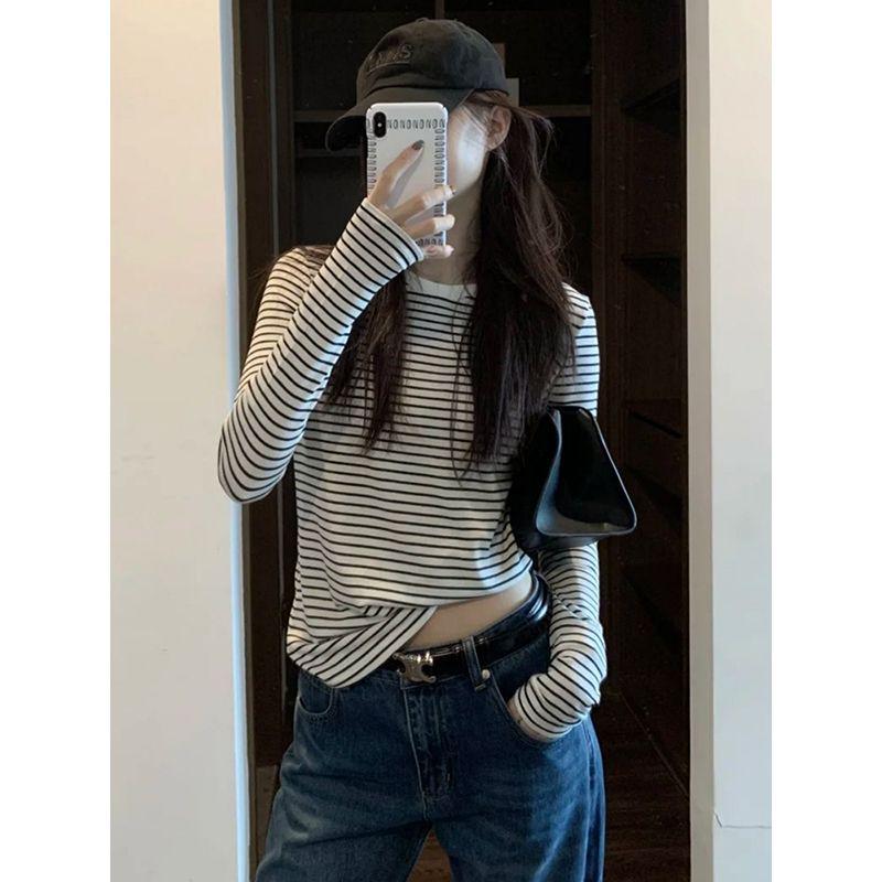 Women's Striped Long Sleeve Round Neck Slim Fit T-shirt for Spring and Autumn