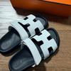 Papuci casual din piele naturală cu arici, cu talpă groasă, model H, pentru bărbați și femei - Modă leneșă de vară pentru exterior.