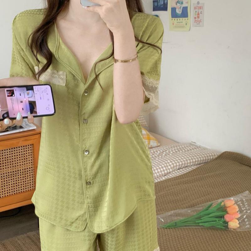 

Пижама из ледяного шелка Qiandongge Женская летняя высококачественная тонкая с коротким рукавом и шортами кружевная домашняя одежда женский костюм M