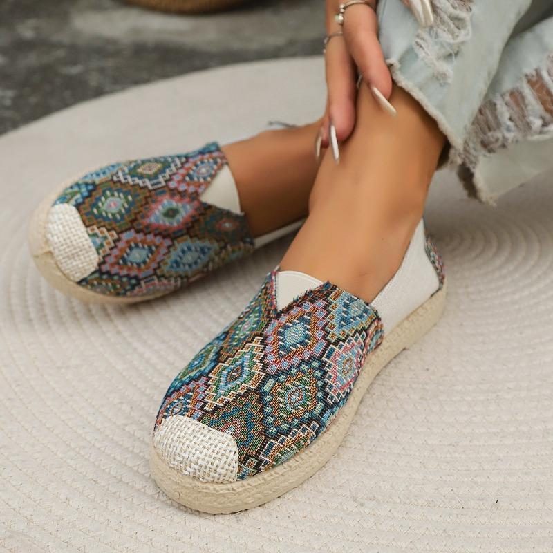 Fashion Comfortable and Versatile Ethnic Style Slip-on Canvas Shoes for Women Spring and Autumn New Cloth Shoes Breathable Single Shoes