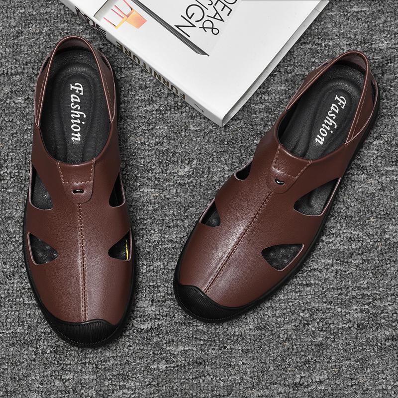 2024 Summer Hot Selling Men's Hollowed Out Beach Sandals Breathable Lightweight Men's Casual Shoes Leather Walking Shoes