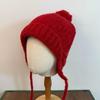 Süße und niedliche Haarbällchen-Strickmütze für Damen, Herbst und Winter, warmer Gehörschutz, Band, umgeschlagene Krempe, Wollmütze, die das Gesicht zeigt, kleine Pullovermütze
