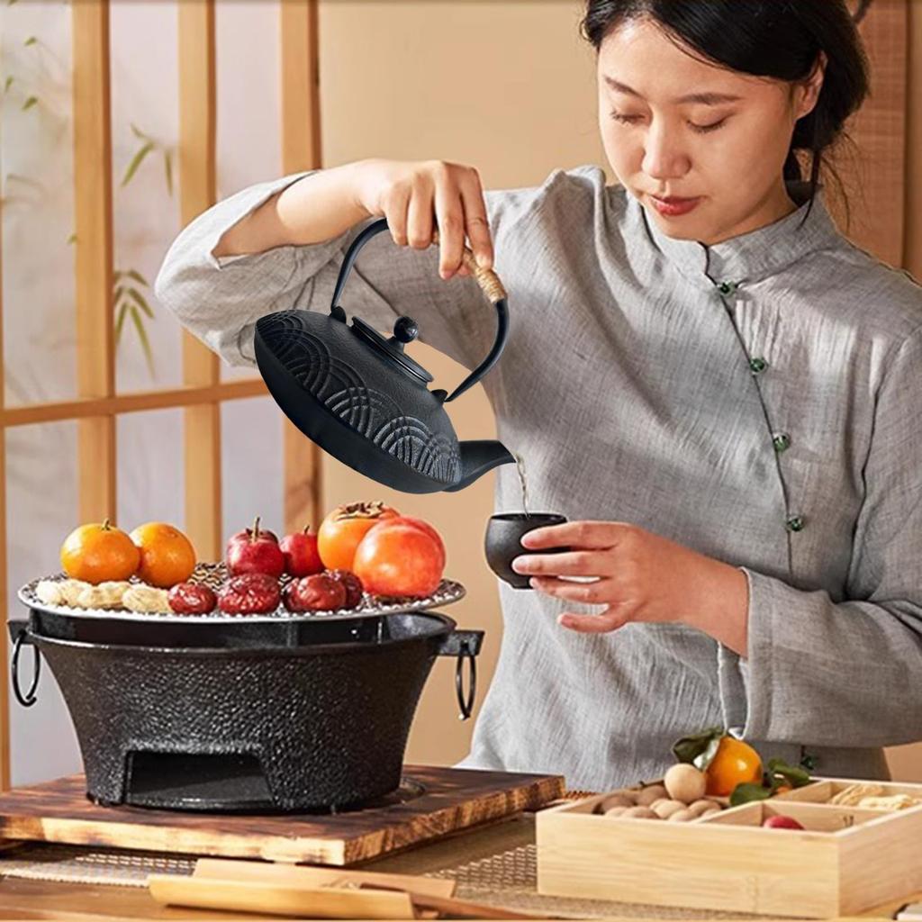 HwaGui Nambu Ironware Teapot, Stylish IH Compatible, Iron Supplement, Iron Teapot with Tea Whisk, 1000ml (Striped)