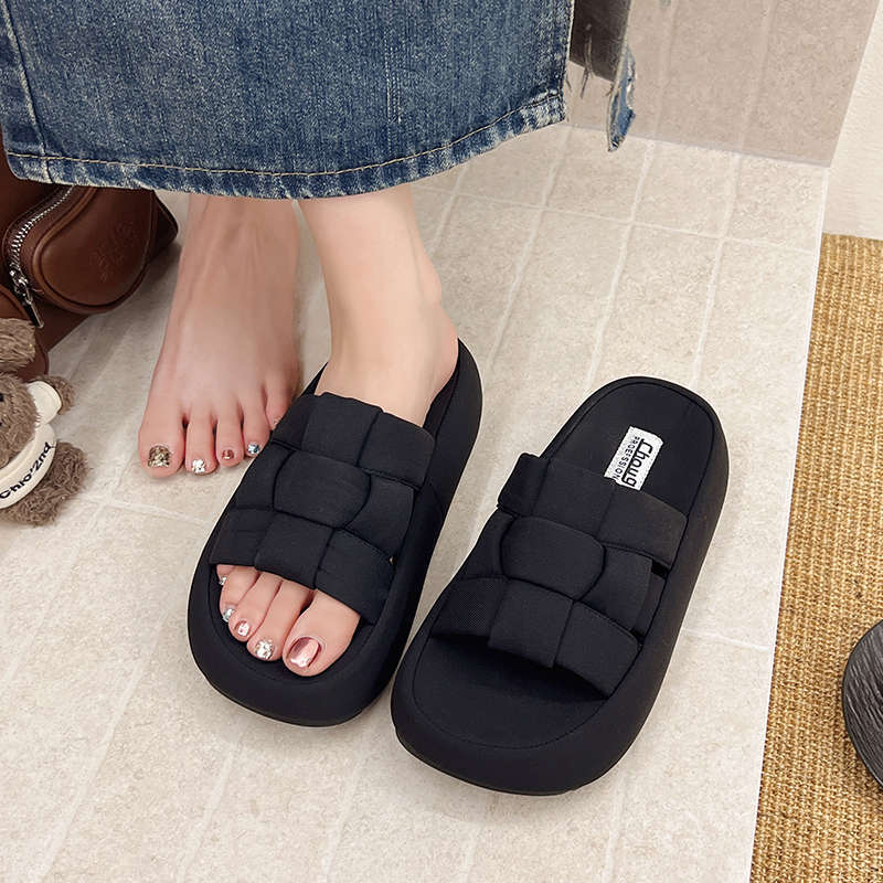 2025 new platform one-word slippers women's summer wear canvas sandals fashion with skirts beach sandals women's shoes