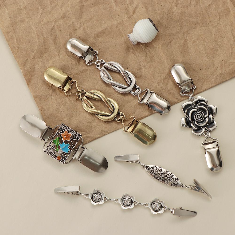 1PC Retro Women Cardigan Sweater Blouse Shawl Clips Shirt Collar Flower Pattern Duck Clip Clasps Fashion Clothing Accessories