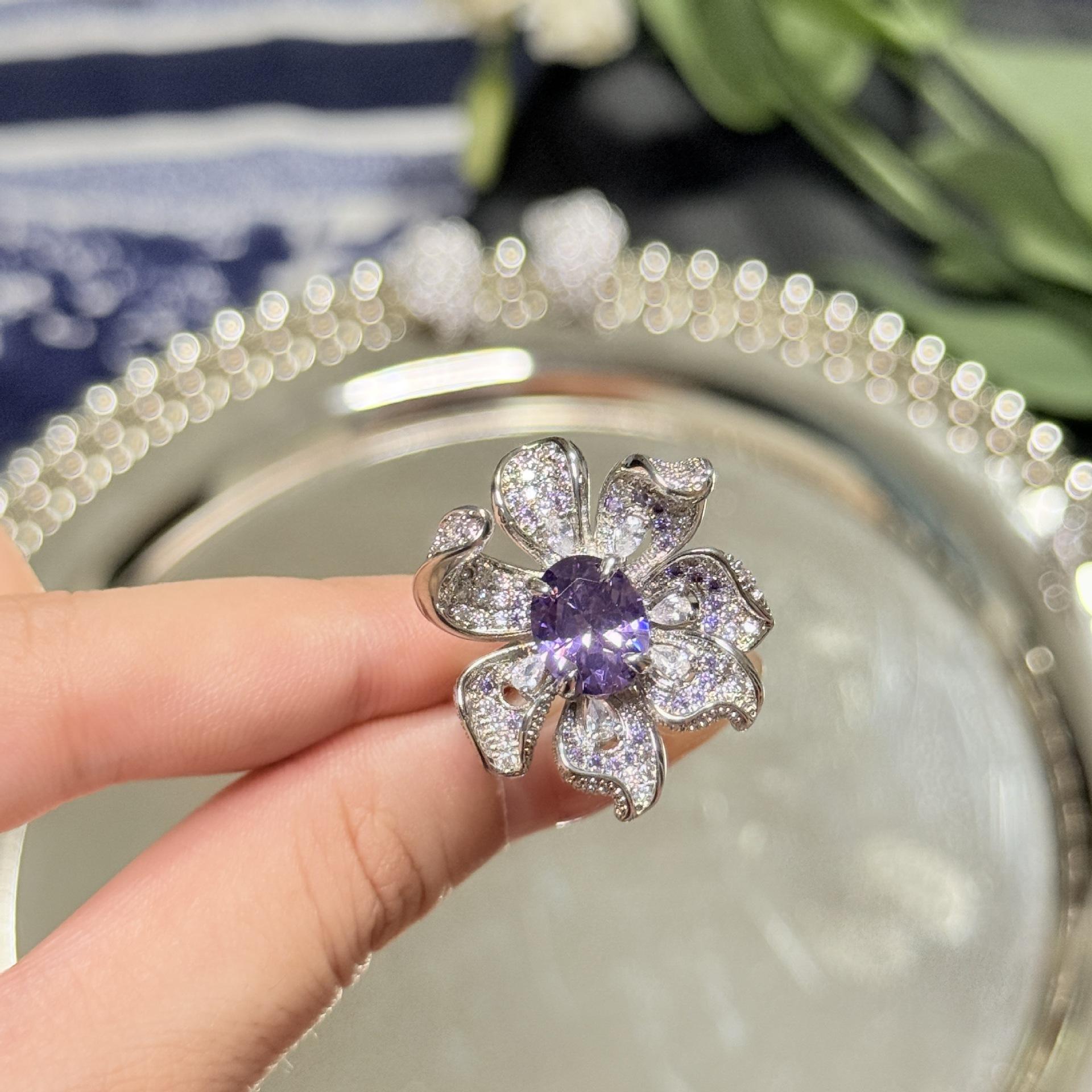 

Super Beautiful Retro Bright Violet Iris Full Of Diamonds Zircon Ring Female Elegant Colored Treasure Open Index Finger Ring Opening adjustable