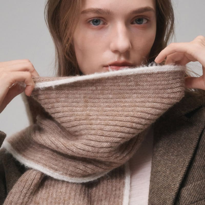 Saint Luxure Alpaca Boucle Line Muffler Brown