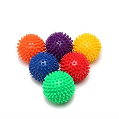 PVC 7,5 cm spetsad yogaboll Sport Massageboll Fotmassageboll Spiny Grip Ball Gym Fasciaboll Avslappningsverktyg för dekompression