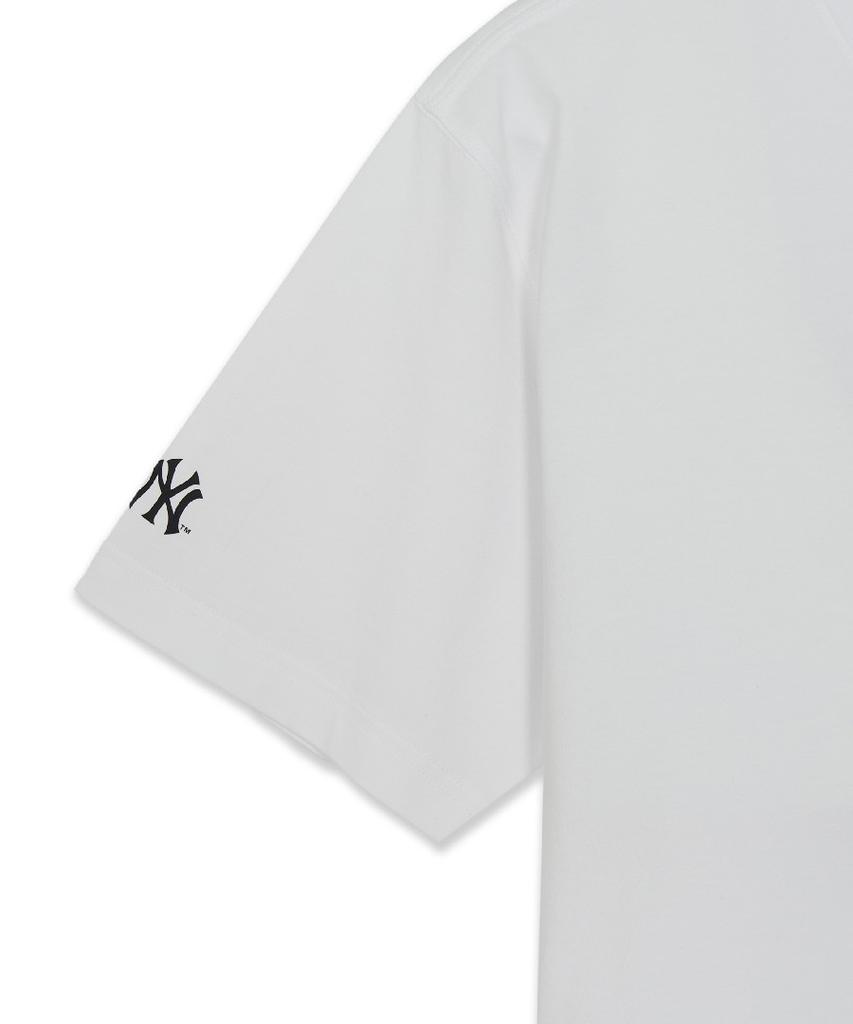 Emelbi Bunny Back Graphic Oversized Short Sleeve T-Shirt Ny (White)