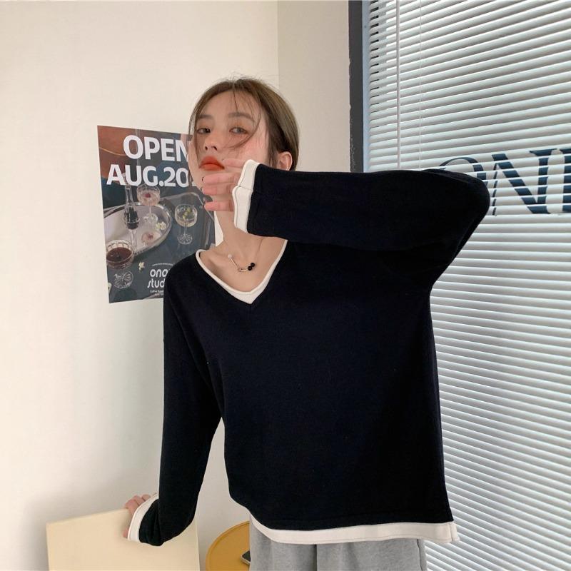 Fake two V-neck knitted sweater bottoming sweater autumn and winter new loose and lazy inner with gentle pullover sweater women