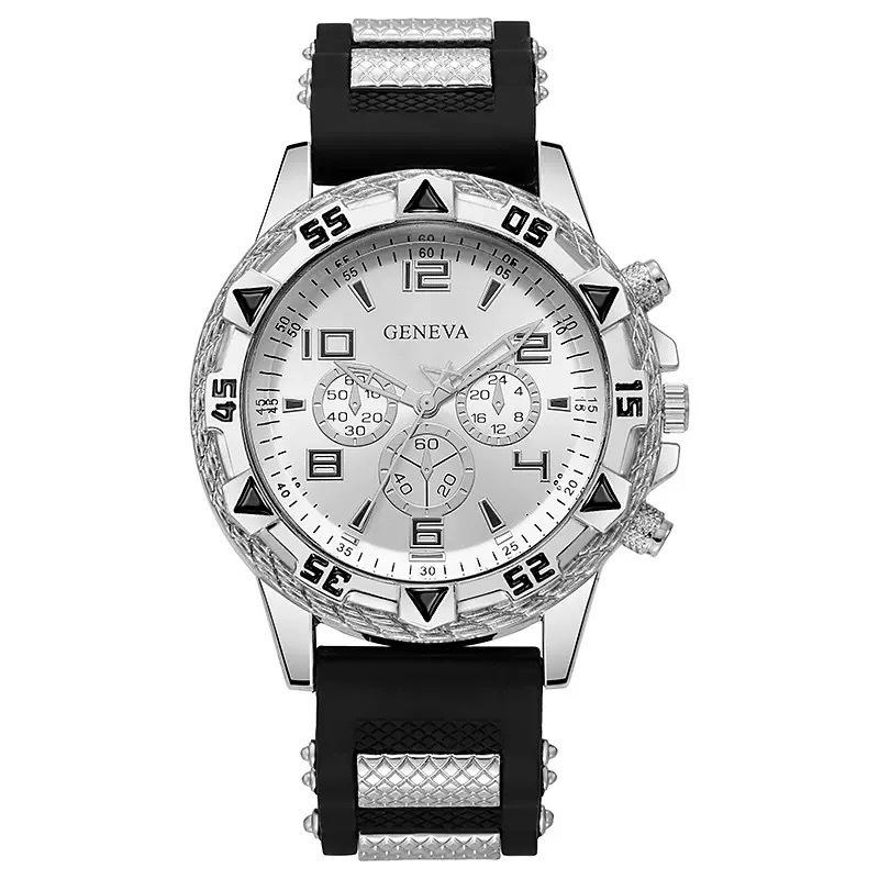 Men'S Atmospheric Three-Eye Silicone Strap Quartz Watch Large Dial