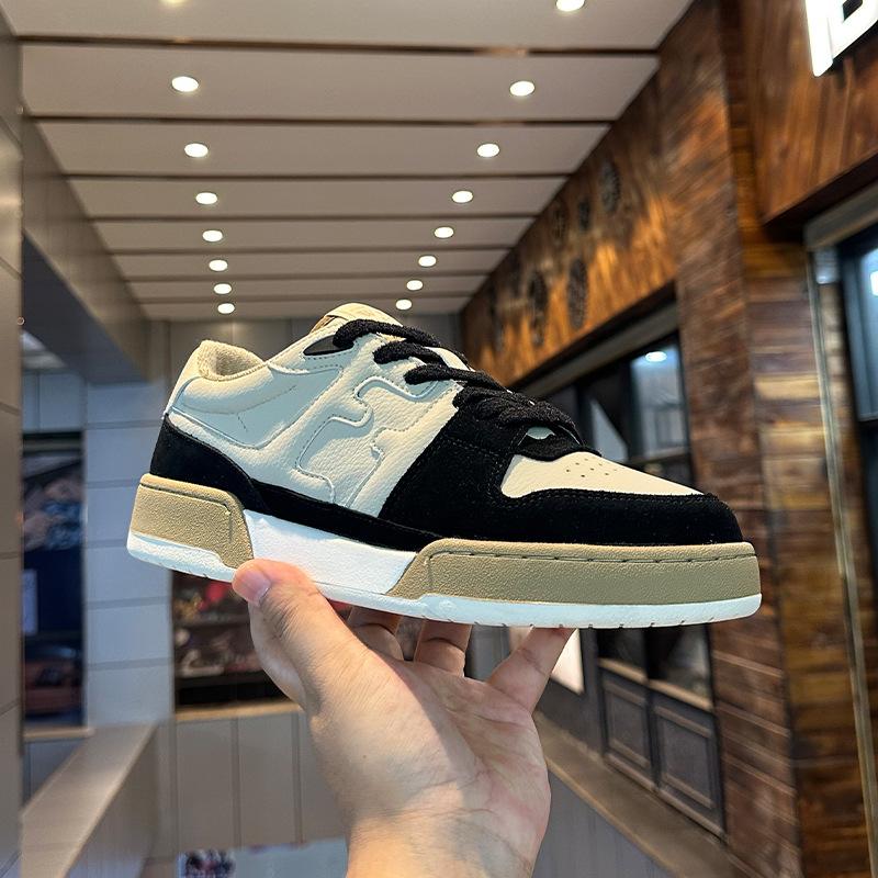 

Board shoes spring new color matching comfortable leather soft sole light European light luxury casual shoes bm 38 чёрный