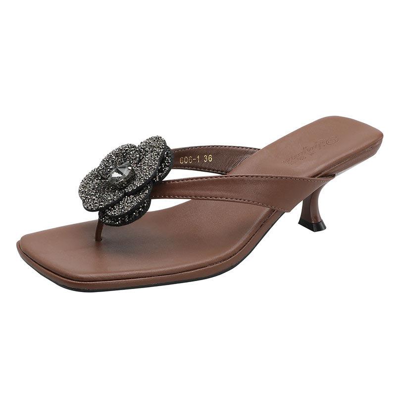 High-heeled slippers women's summer outer wear 2025 new rhinestone flower kitten and cool slippers square head pinch foot flip-flops