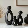 Modernes abstraktes Familienfiguren-Set Drei Teile Minimalistische Skulptur Wohnkultur Harzmaterial Glatte Oberfläche Zeitgenössisches Design