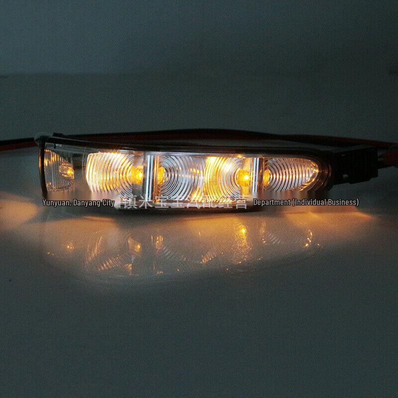Turn Signals and Side Lights for Mercedes-Benz W164/X164 ML, GL300 & R350 (1648200521/0621)