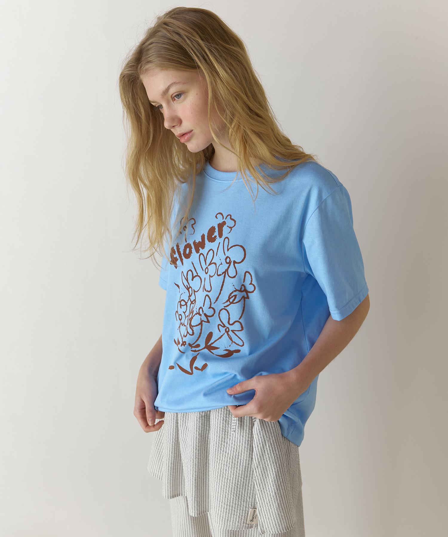 Among A Flower Drawing T-Shirt_Light Blue Light Blue/S