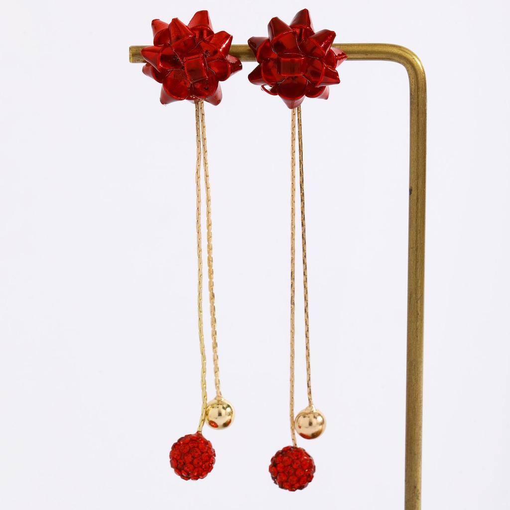 Charming Snowman Pearl Earrings: Elegant, Fashionable Beaded Tassel Studs for Women