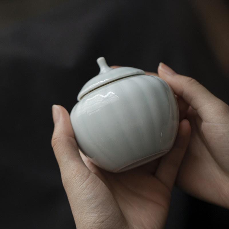 Creative Small Tea Jar household ceramic moisture-proof tea storage jar Small portable tea storage sealed jars Teaware Caddies