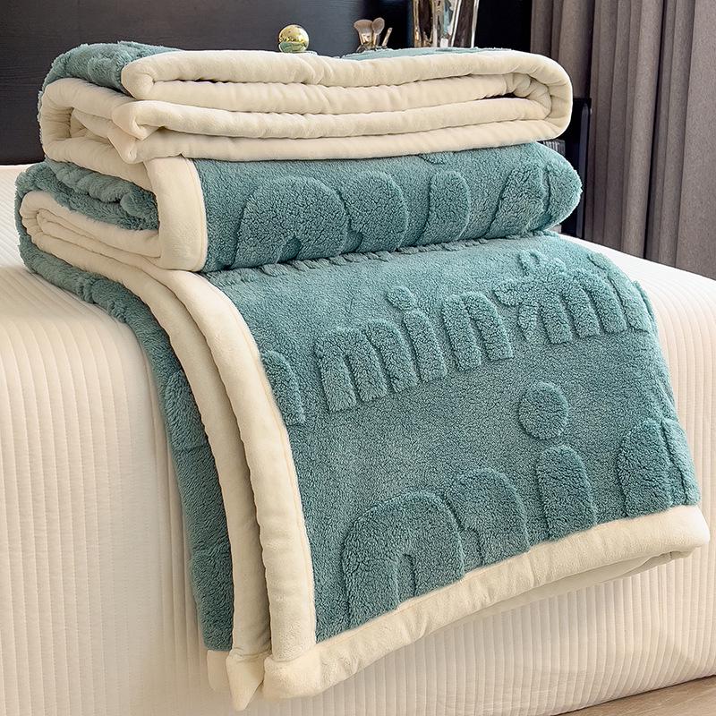 Class A Carved Winter Coral Fleece Blanket - Warm, Multifunctional Gift Blanket