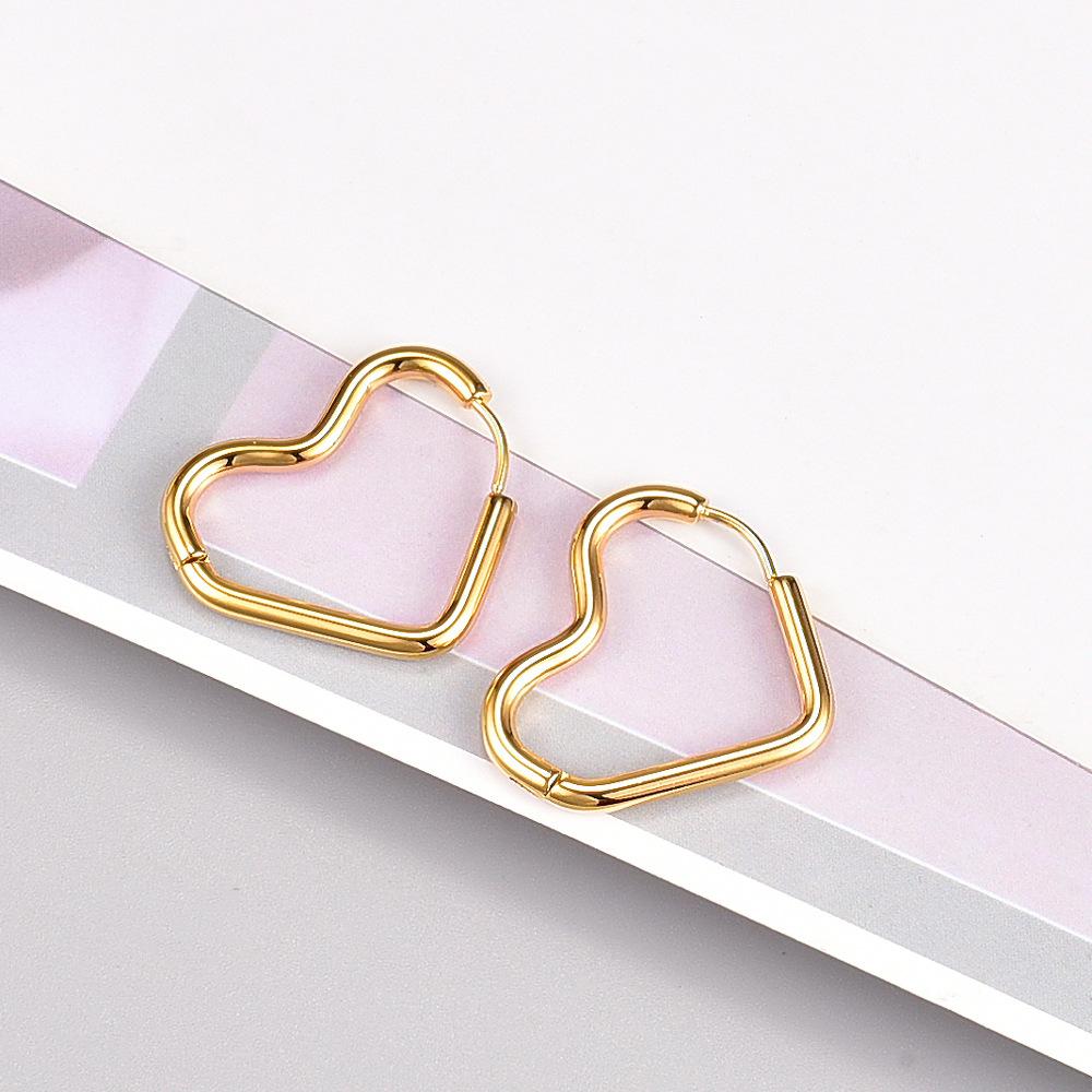 E34 E34 Heart-Shaped Earrings with Gold-Plated Stainless Steel Earrings