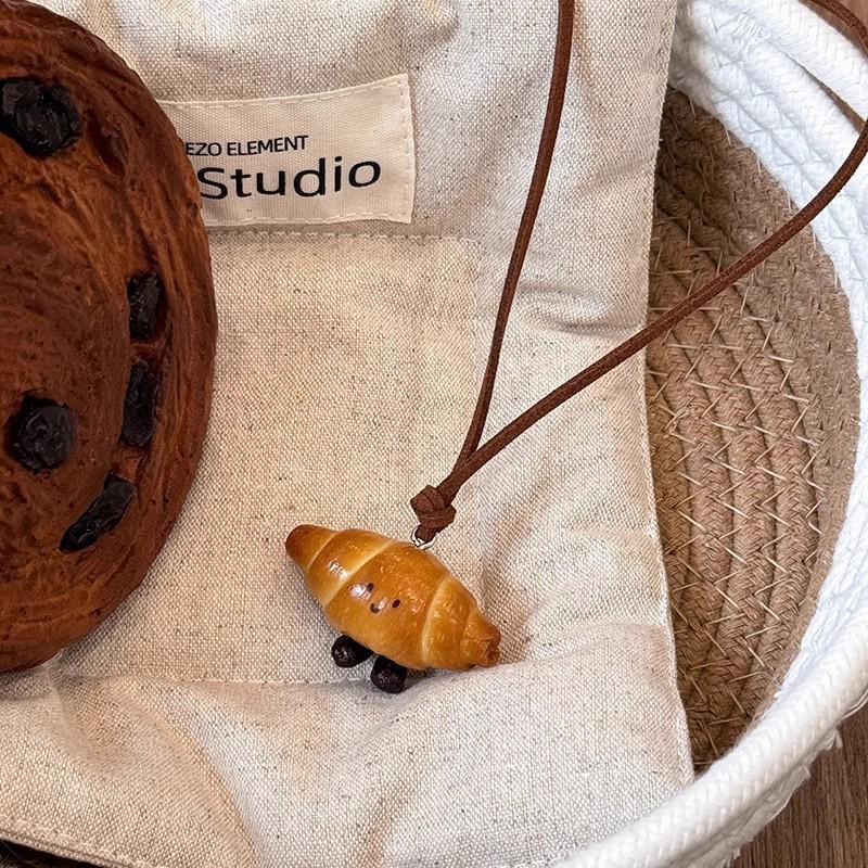 Versatile Magnetic Leather Sunglasses Clip Necklace and Sweater Chain