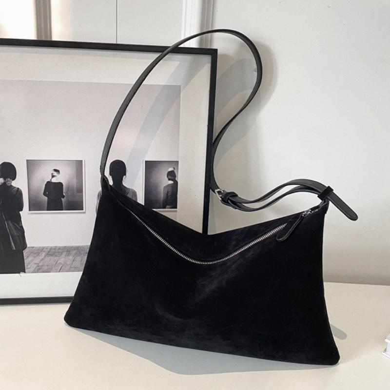 Advanced Retro Bag for Women's 2026 New Textured Frosted Shoulder Bag with Large Capacity Crossbody Commuting Tote Bag