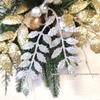 Yunhui Christmas Stair and Door Hanging Wreath - Festive Mantle and Staircase Decoration with Simulated Flowers
