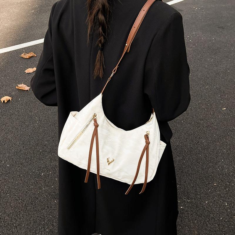 Popular textured bag women's new new product fashionable versatile shoulder to work commuting out messenger bag